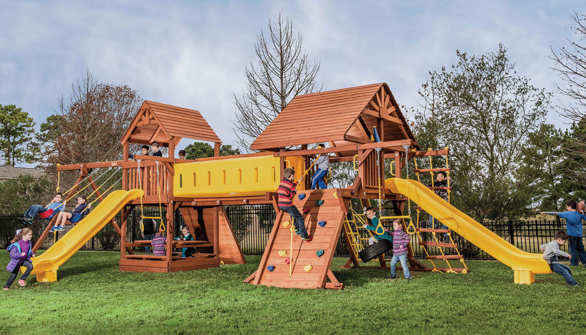Playsets & Swing Sets